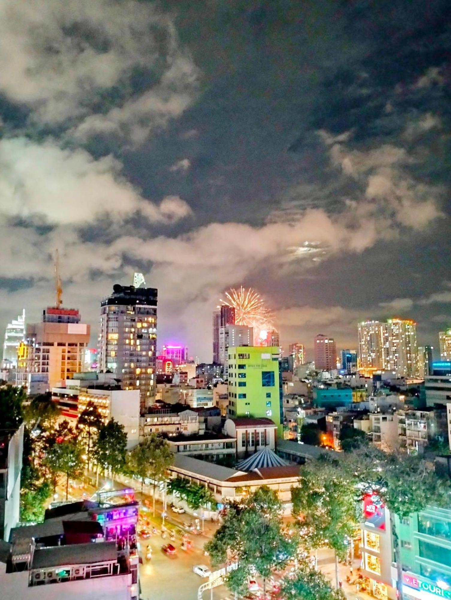 Hotel Gemini Saigon Group Thành Pho Ho Chí Minh Esterno foto